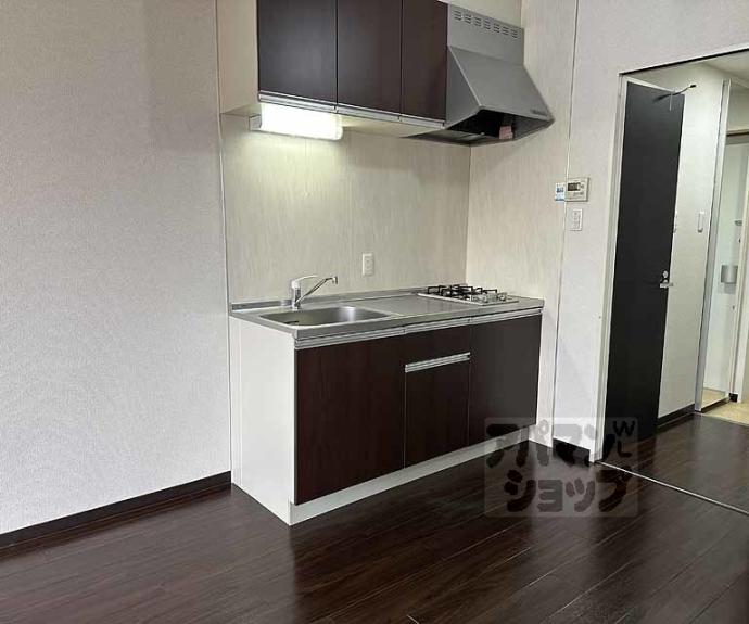 【ＤｅａｒＣｏｕｒｔ野里】間取