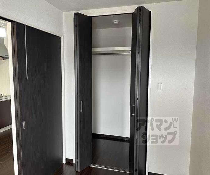 【ＤｅａｒＣｏｕｒｔ野里】間取