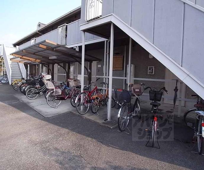 【ファミール嵯峨野】間取