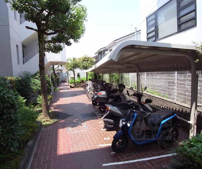 【グリーンパレス蚕の社】間取