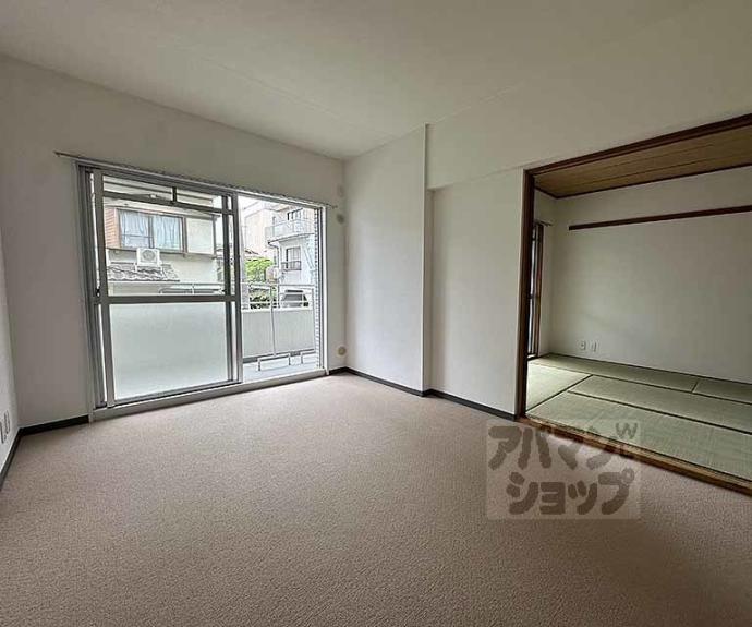 【グリーンパレス蚕の社】