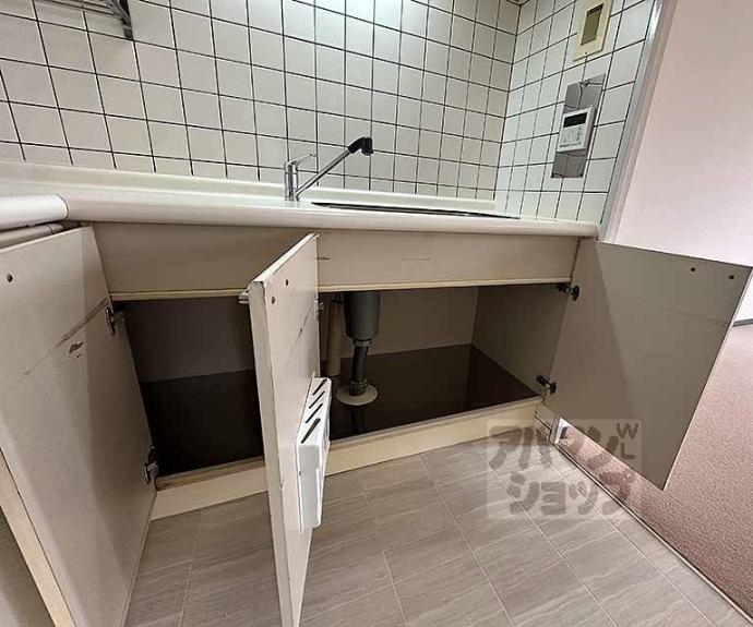 【グリーンパレス蚕の社】