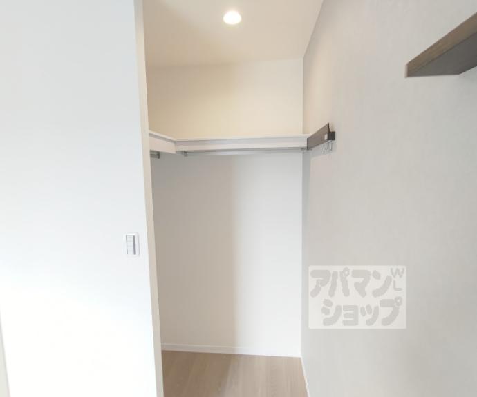 【ロザージュ西京極】間取