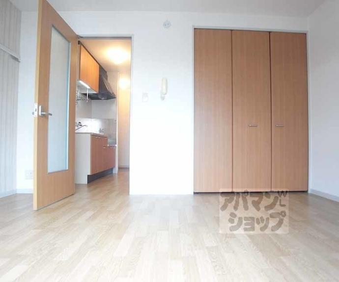 【ロザージュ西京極】間取