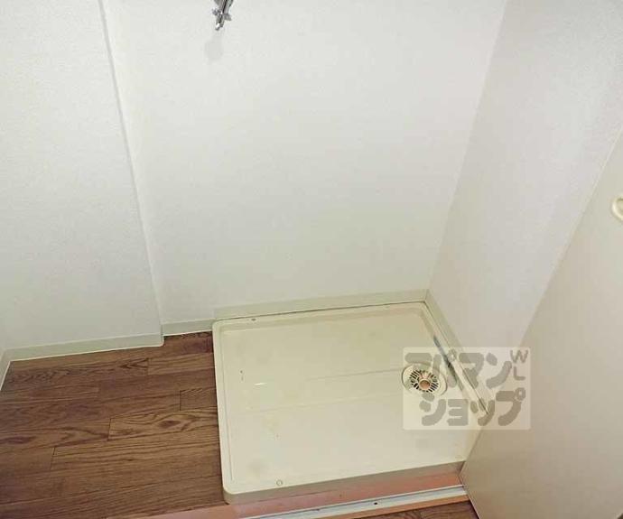 【エリーフラッツ西ノ京】間取