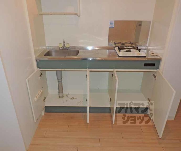 【エリーフラッツ西ノ京】間取