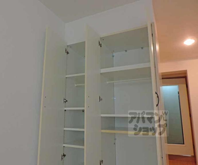 【エリーフラッツ西ノ京】間取