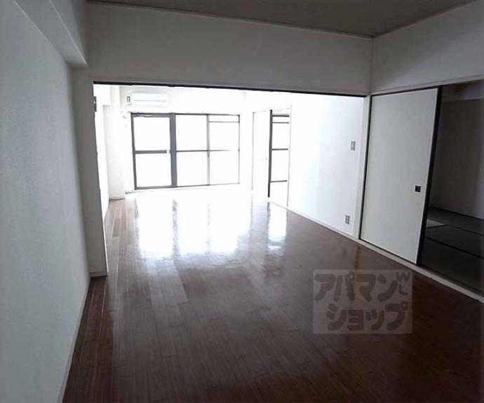 【ロイヤル室町】間取