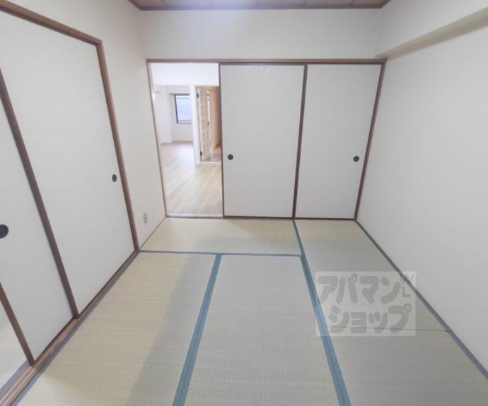 【ロイヤル室町】間取