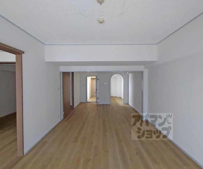 【ロイヤル室町】間取