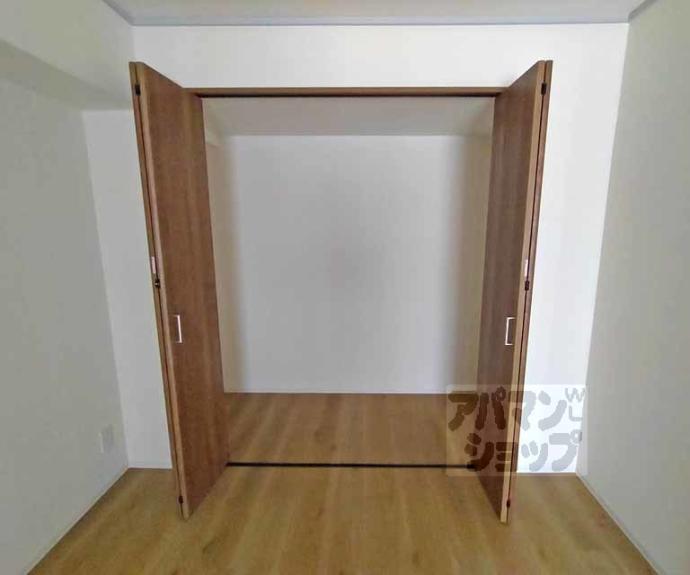 【ロイヤル室町】間取