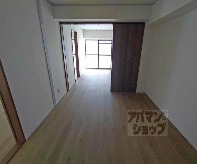 【ロイヤル室町】間取