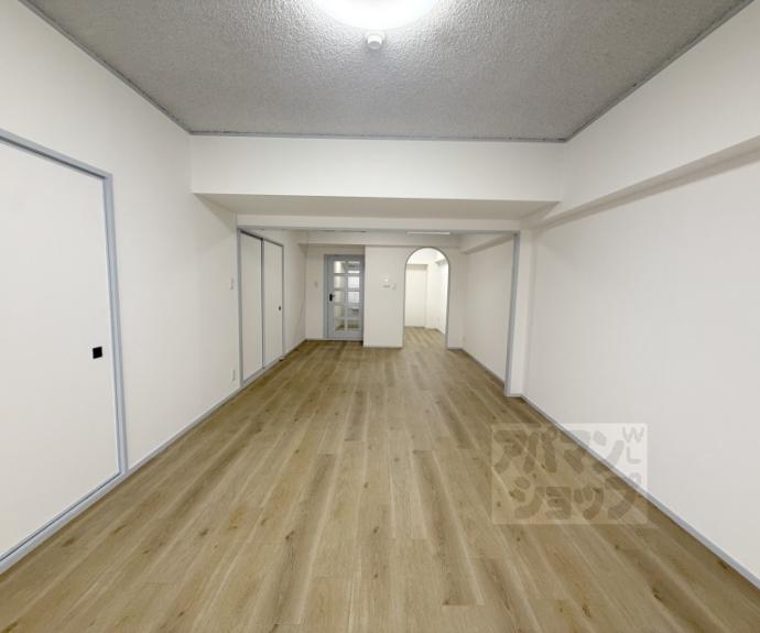 【ロイヤル室町】