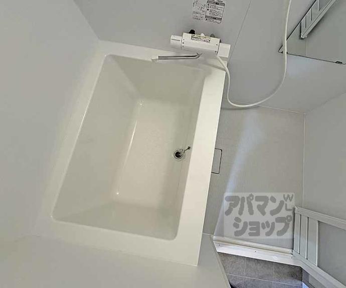 【ロイヤル室町】間取