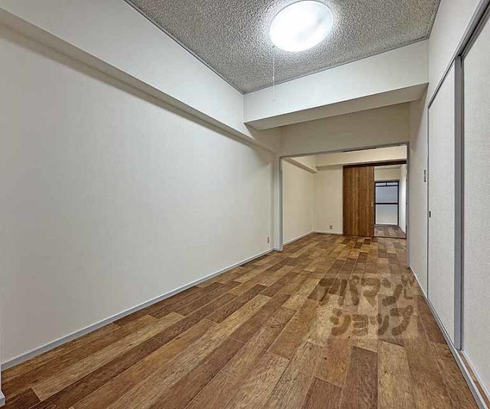 【ロイヤル室町】間取