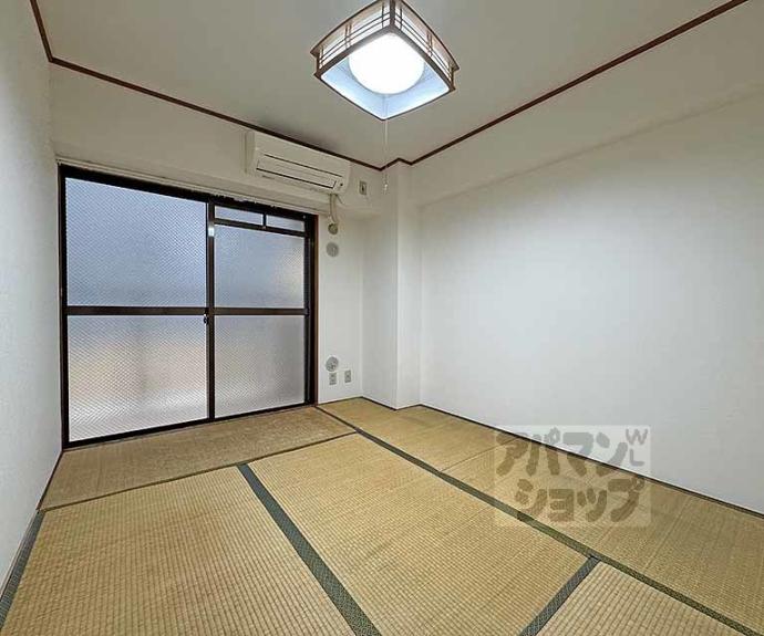 【ロイヤル室町】間取