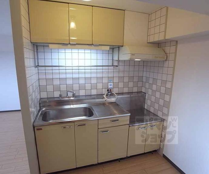 【ＣＯＭＯ　ＨＯＵＳＥ】間取