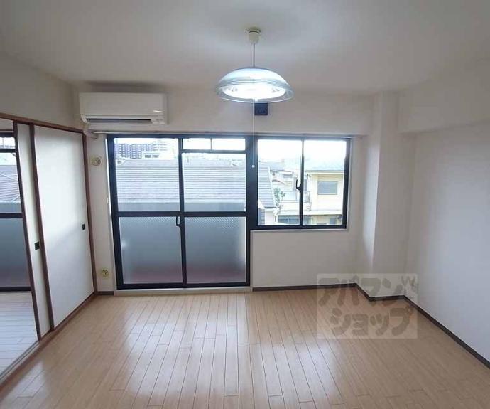 【ＣＯＭＯ　ＨＯＵＳＥ】間取