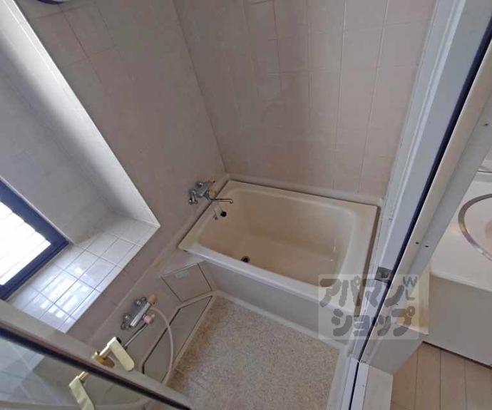 【ヴェルビュ二条城東】間取