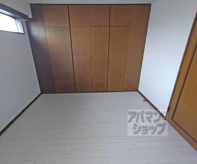 【ヴェルビュ二条城東】間取