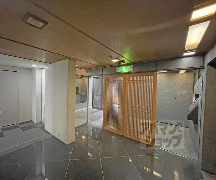 【ヴェルビュ二条城東】間取