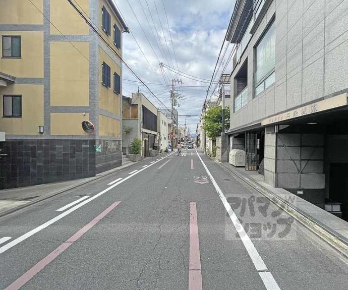 【ヴェルビュ二条城東】間取