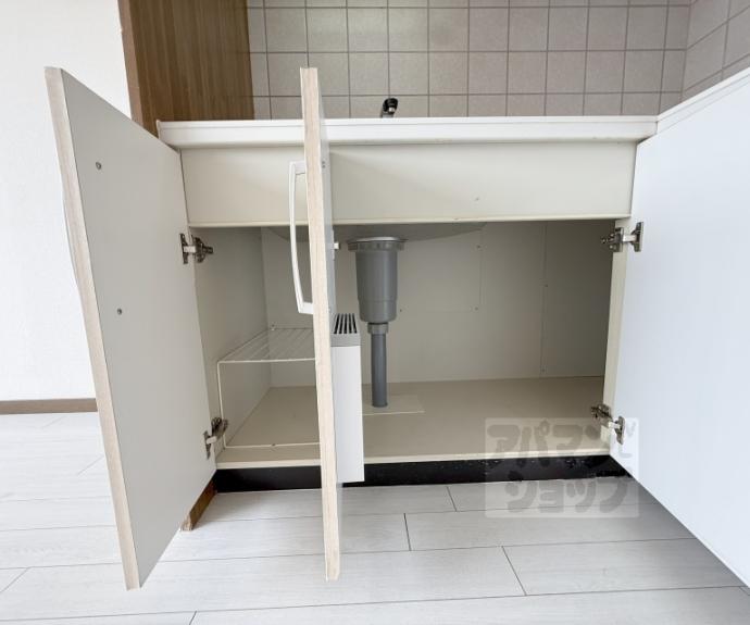 【ヴェルビュ二条城東】間取