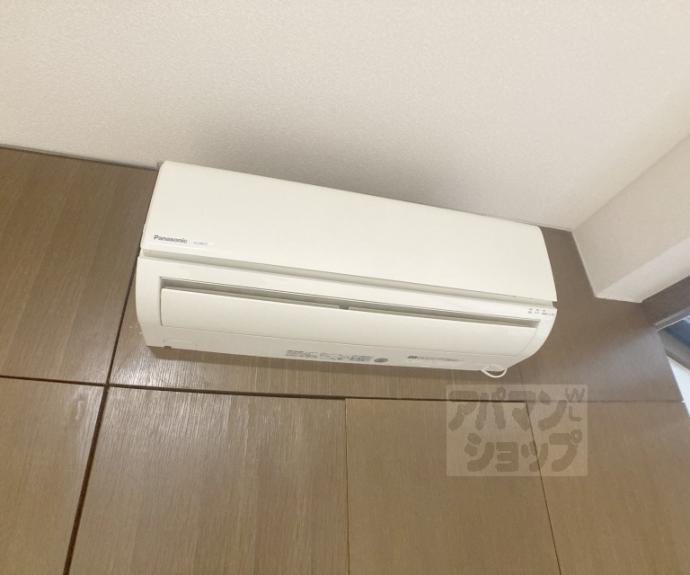 【ヴェルビュ二条城東】間取