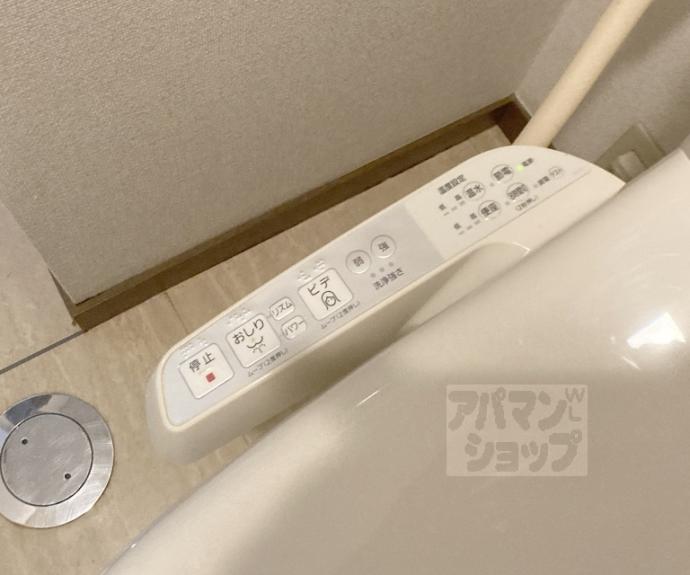 【ヴェルビュ二条城東】間取