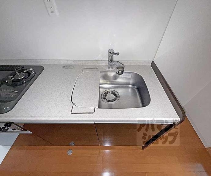 【メゾン・ド・フルール御幸町】間取