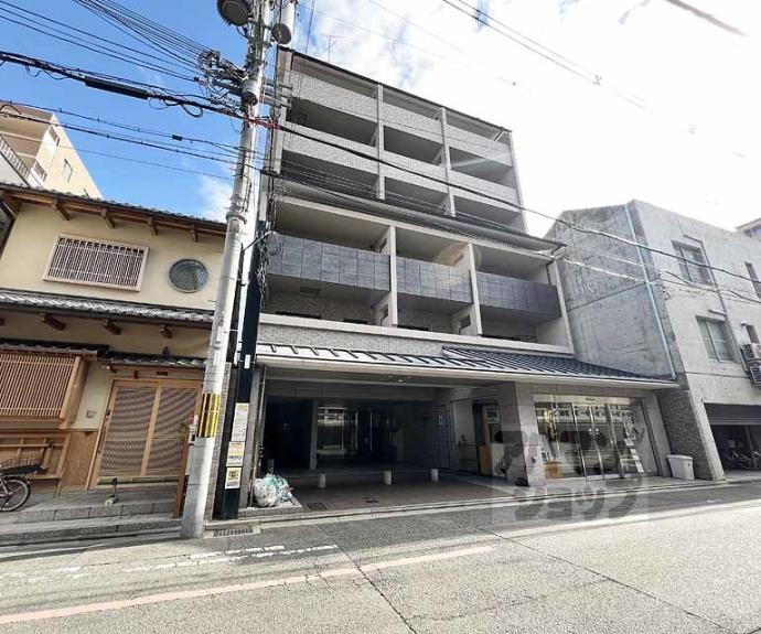 【メゾン・ド・フルール御幸町】間取