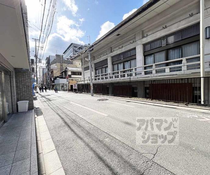 【メゾン・ド・フルール御幸町】間取