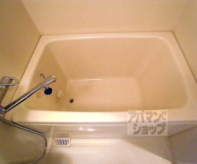 【メゾン・ド・フルール御幸町】間取