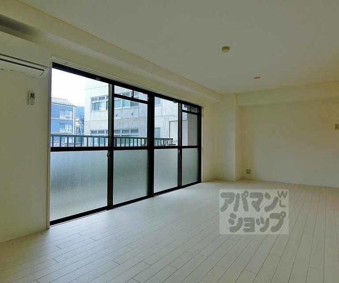 【ファーストコート東山三条】間取