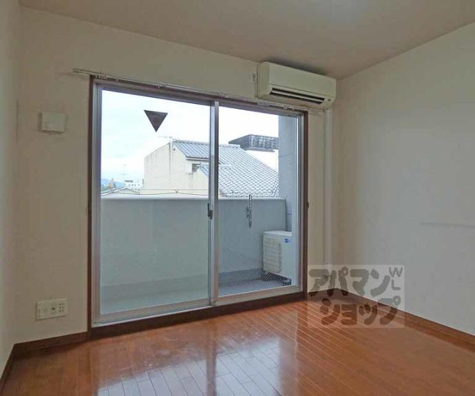 【ＲＯＯＴＳ二条城南】間取