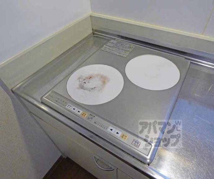 【ＲＯＯＴＳ二条城南】間取