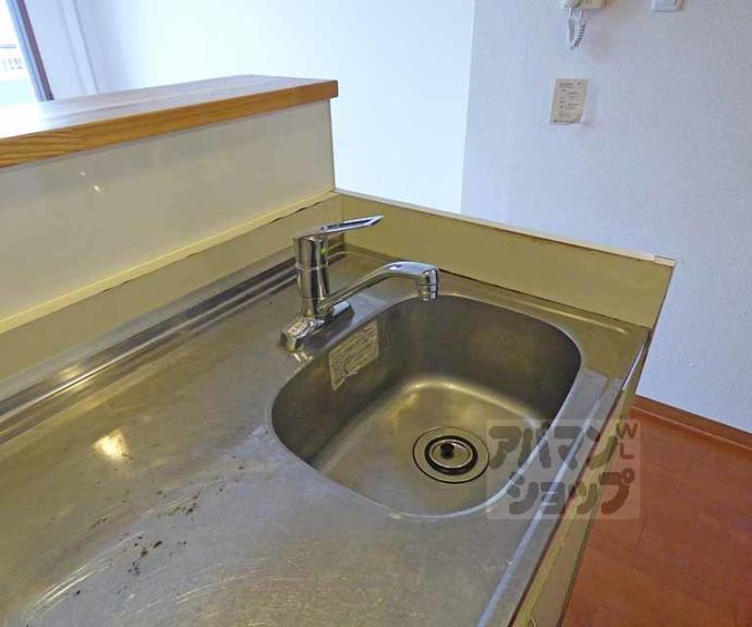 【ＲＯＯＴＳ二条城南】間取