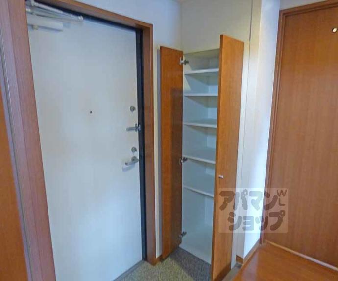 【ＲＯＯＴＳ二条城南】間取