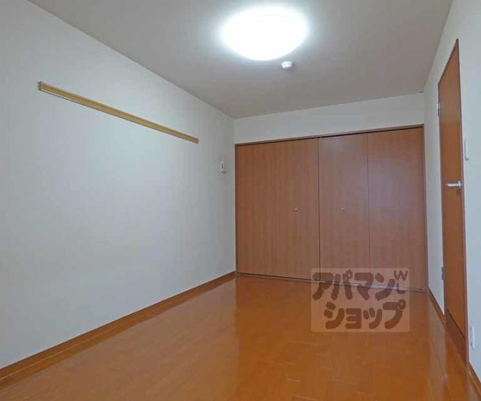 【ＲＯＯＴＳ二条城南】間取