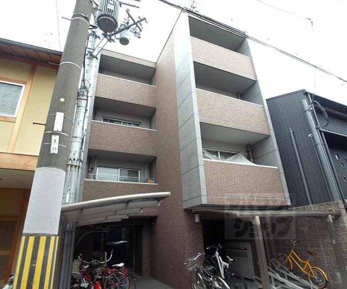 【ROOTS二条城南】間取