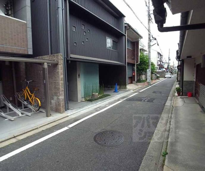 【ROOTS二条城南】間取