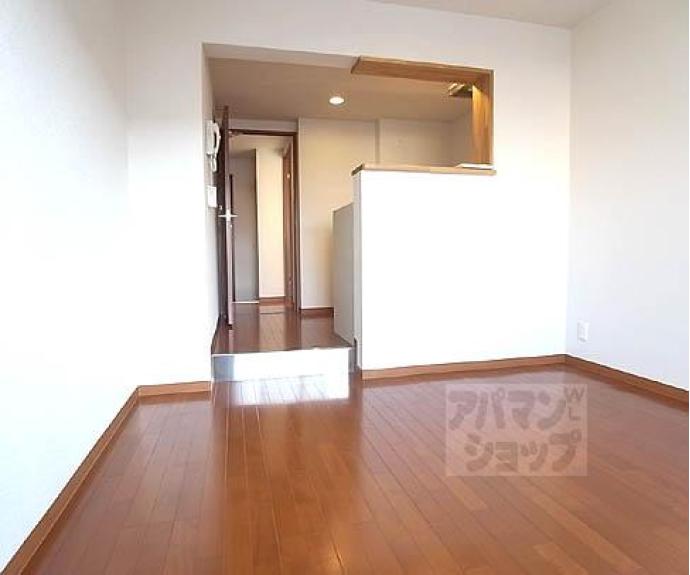 【ROOTS二条城南】間取