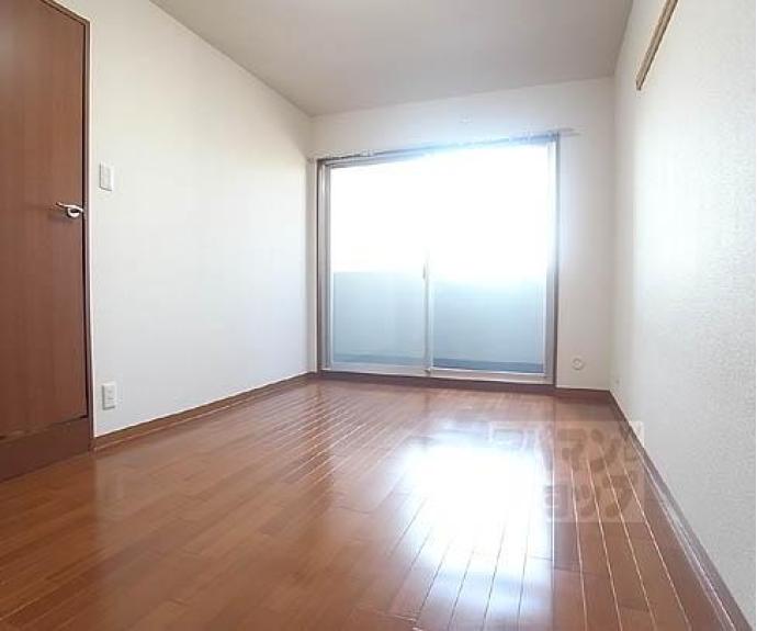 【ROOTS二条城南】間取