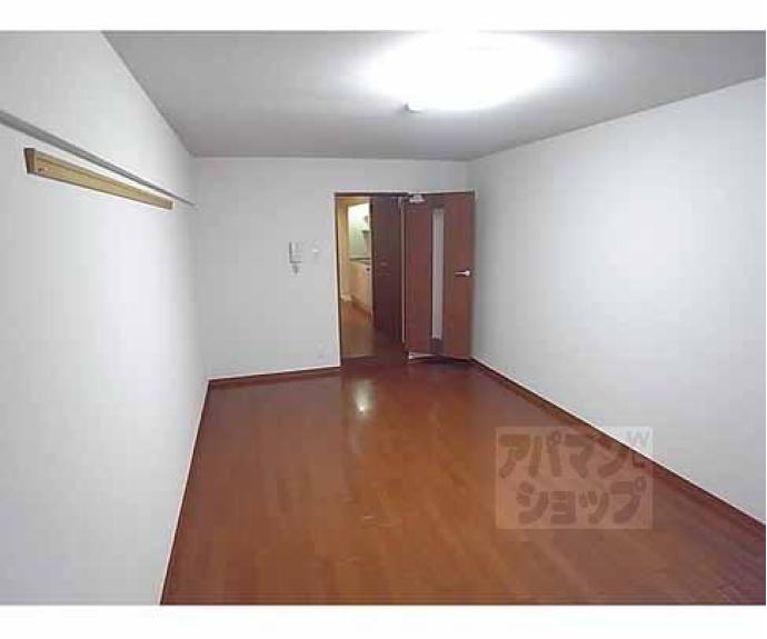 【ROOTS二条城南】間取