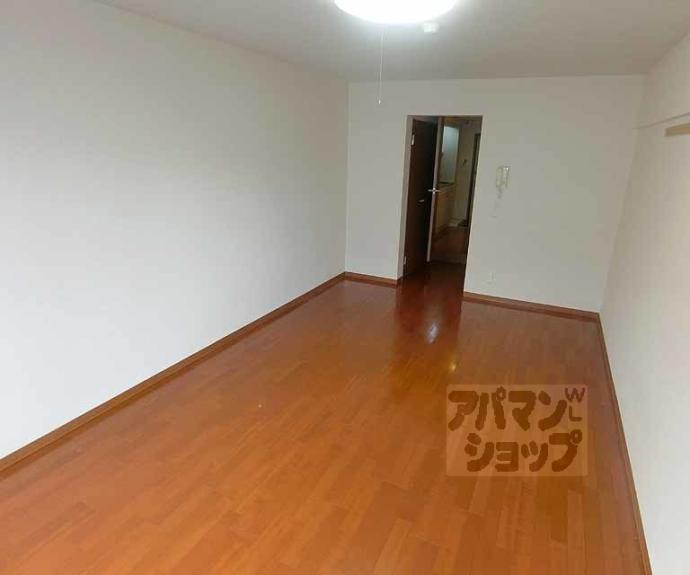 【ＲＯＯＴＳ二条城南】間取