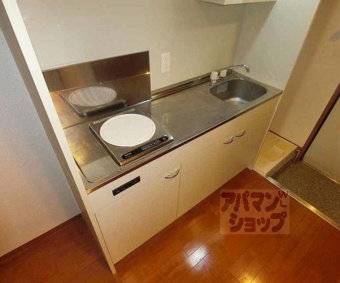 【ＲＯＯＴＳ二条城南】間取