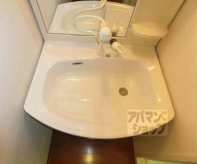 【ＲＯＯＴＳ二条城南】間取