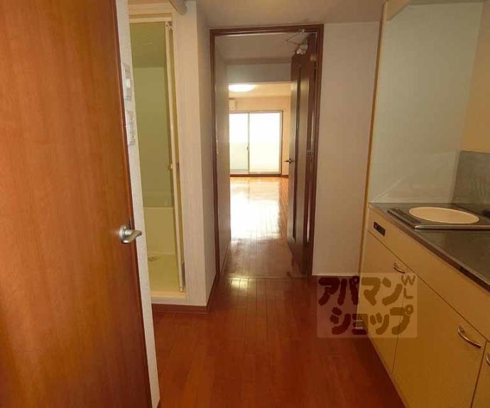 【ＲＯＯＴＳ二条城南】間取