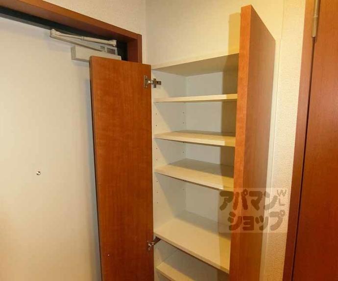 【ＲＯＯＴＳ二条城南】間取