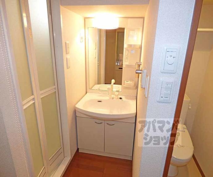 【ROOTS二条城南】間取